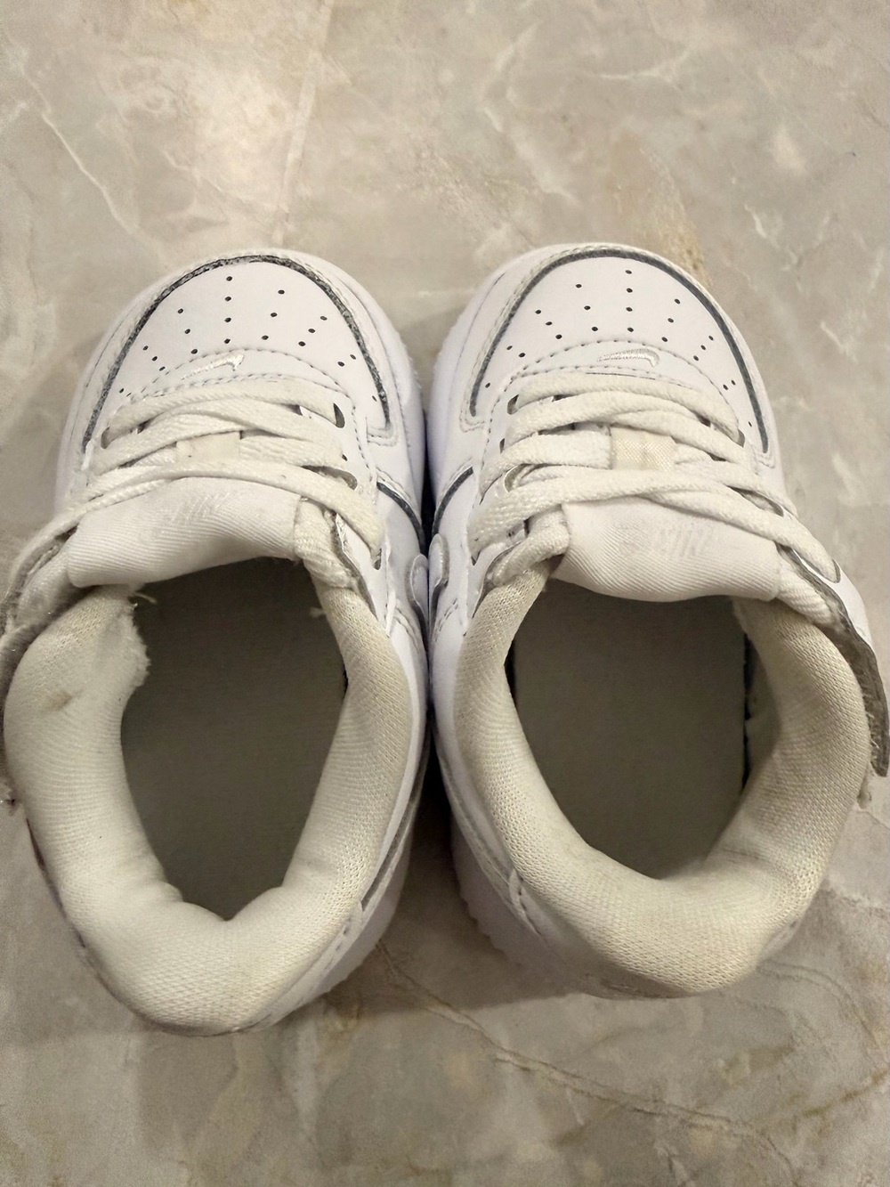 Nike Kids White Low-Top Sneakers - Picture 5 of 8